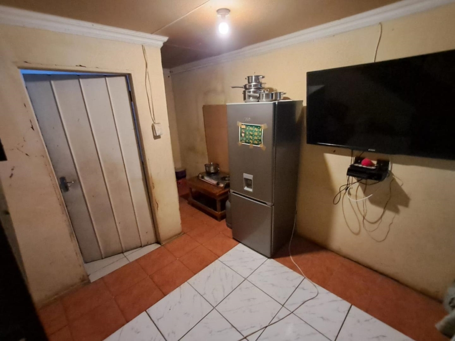 1 Bedroom Property for Sale in Olievenhoutbosch Gauteng