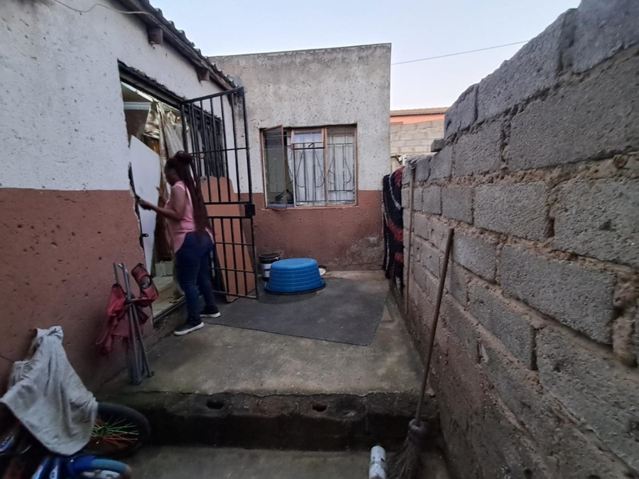 1 Bedroom Property for Sale in Olievenhoutbosch Gauteng