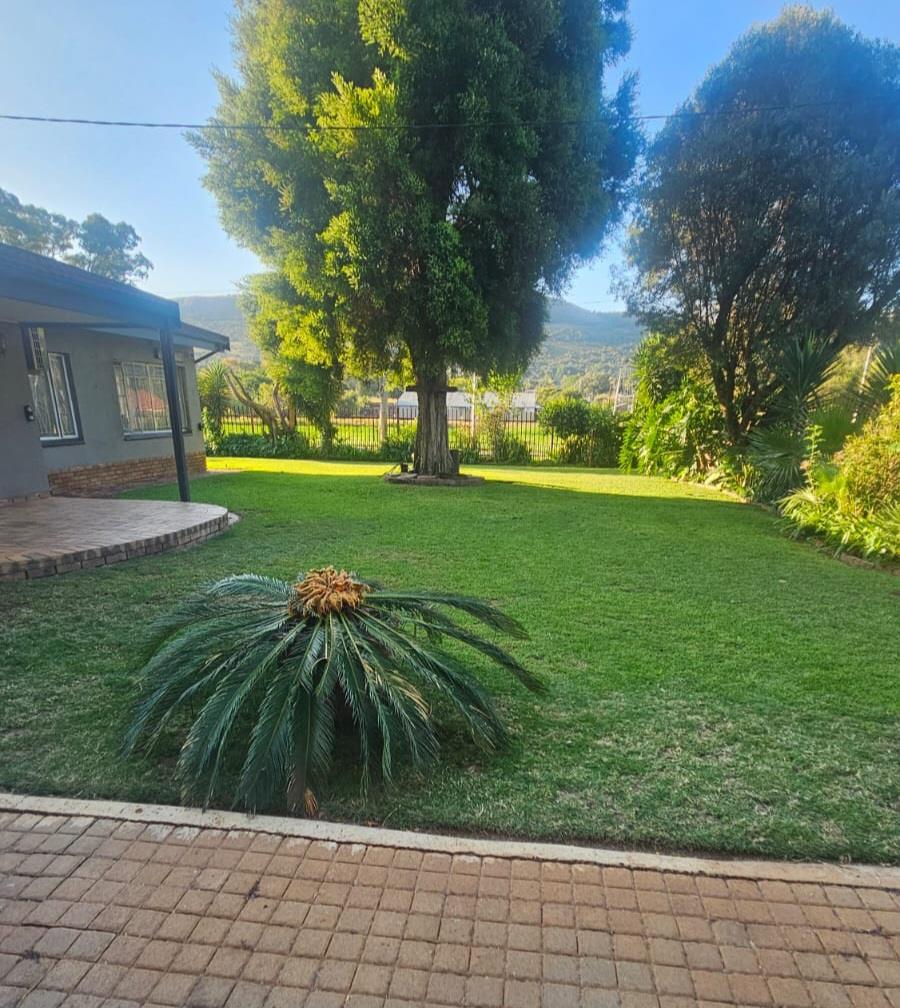 5 Bedroom Property for Sale in Mountain View Gauteng