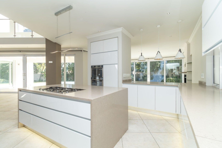 4 Bedroom Property for Sale in Hurlingham Gauteng