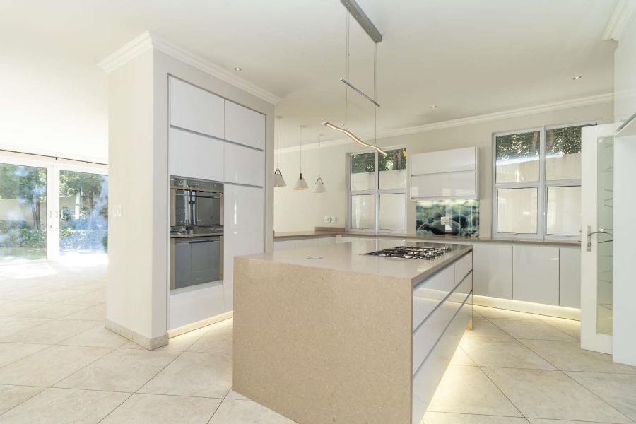 4 Bedroom Property for Sale in Hurlingham Gauteng
