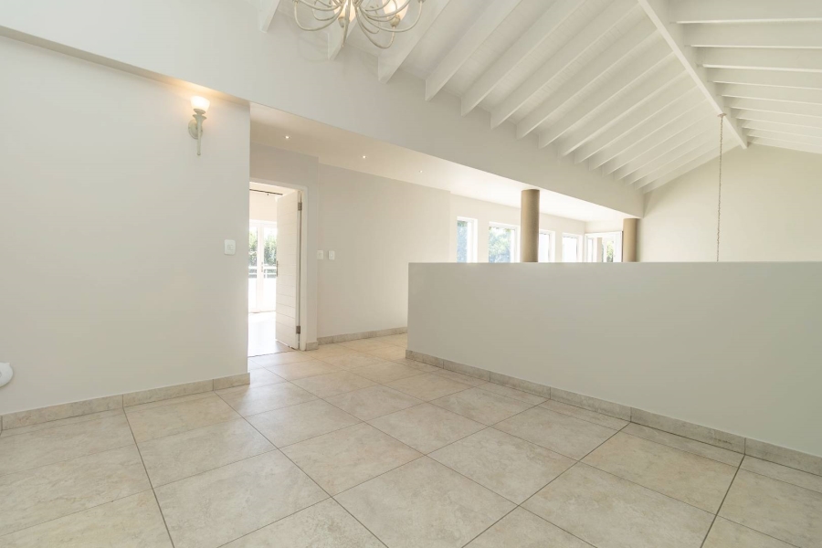 4 Bedroom Property for Sale in Hurlingham Gauteng