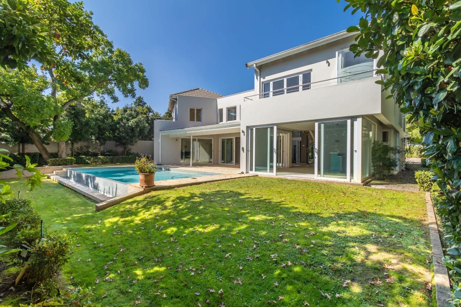 4 Bedroom Property for Sale in Hurlingham Gauteng