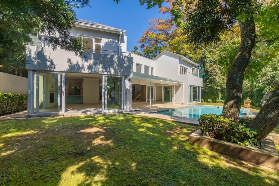 4 Bedroom Property for Sale in Hurlingham Gauteng