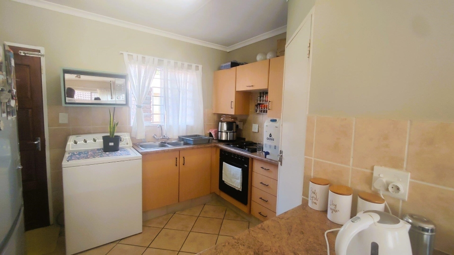 2 Bedroom Property for Sale in Elardus Park Gauteng