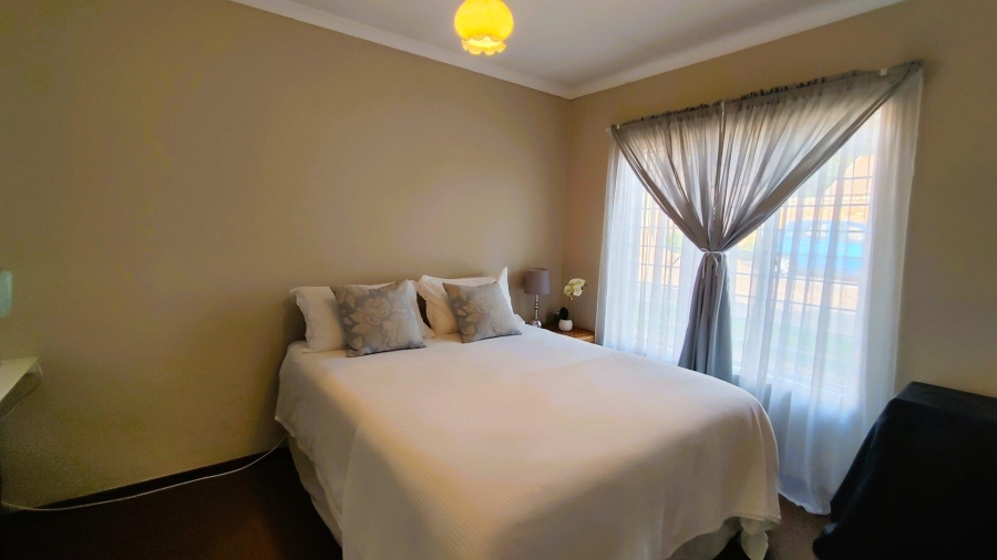 2 Bedroom Property for Sale in Elardus Park Gauteng
