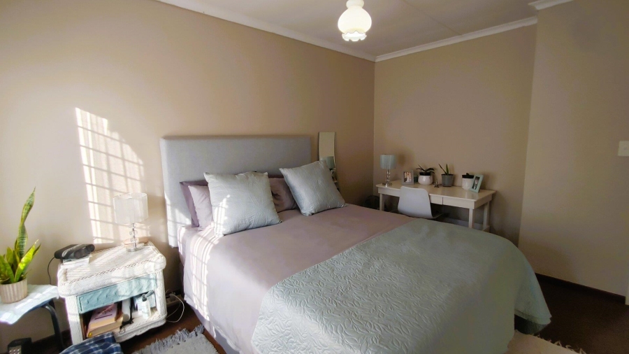 2 Bedroom Property for Sale in Elardus Park Gauteng