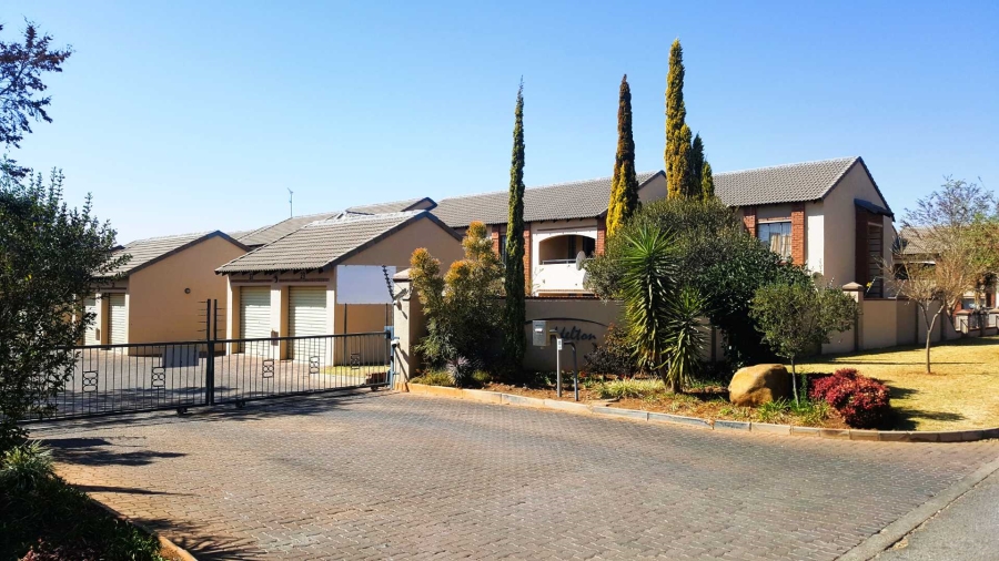 2 Bedroom Property for Sale in Mooikloof Gauteng