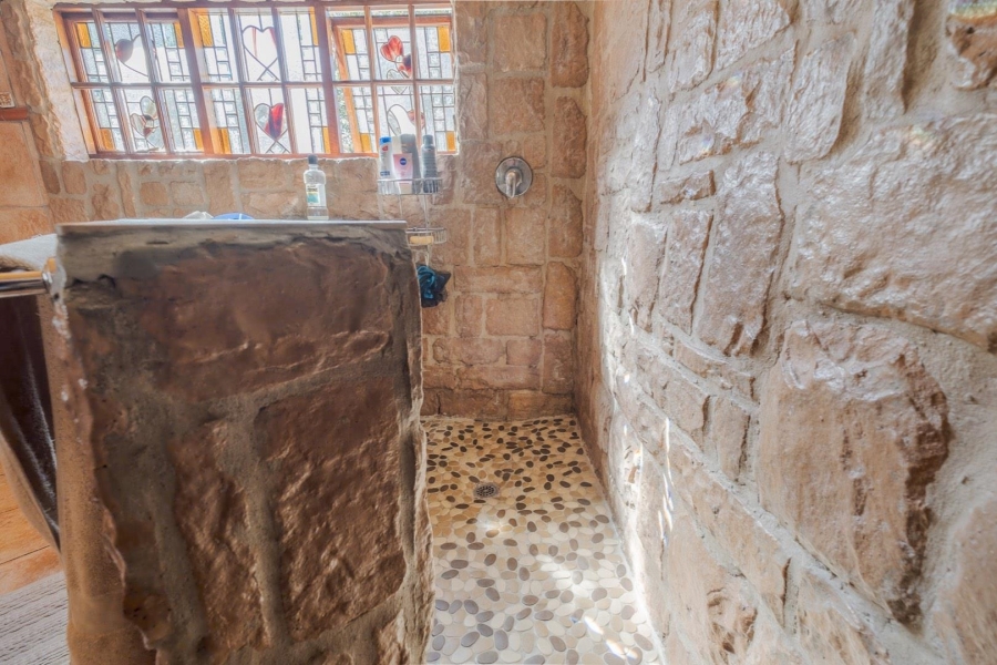 7 Bedroom Property for Sale in Erasmuskloof Gauteng