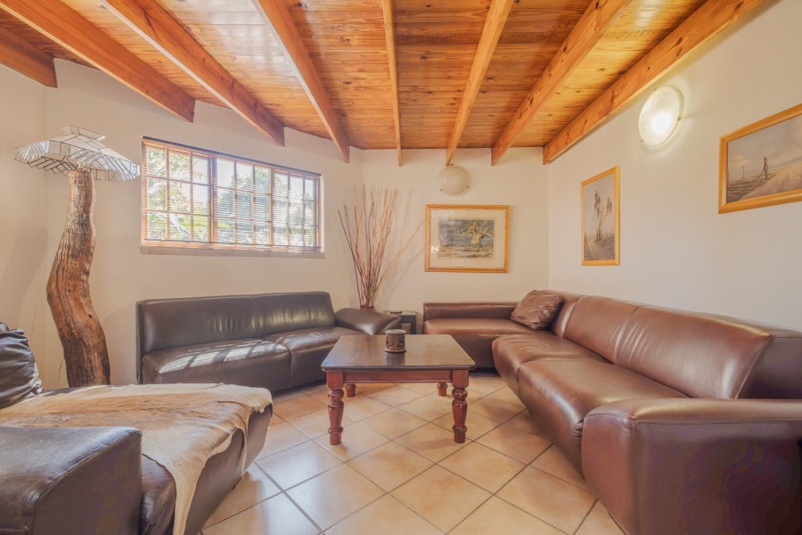 7 Bedroom Property for Sale in Erasmuskloof Gauteng