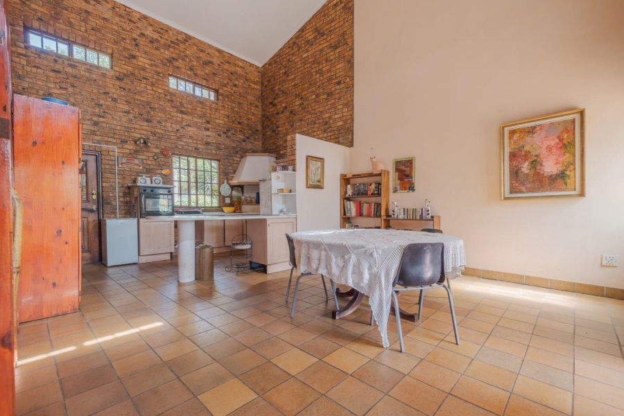 7 Bedroom Property for Sale in Erasmuskloof Gauteng