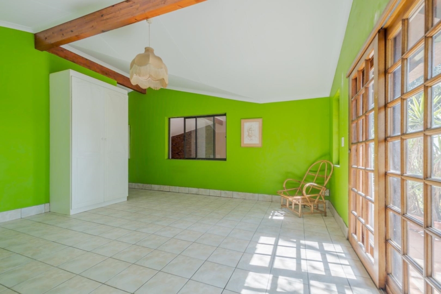 7 Bedroom Property for Sale in Erasmuskloof Gauteng