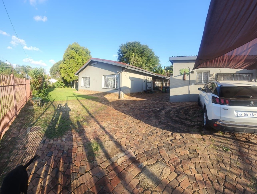 0 Bedroom Property for Sale in Mountain View Gauteng