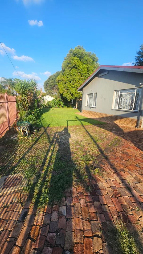 0 Bedroom Property for Sale in Mountain View Gauteng