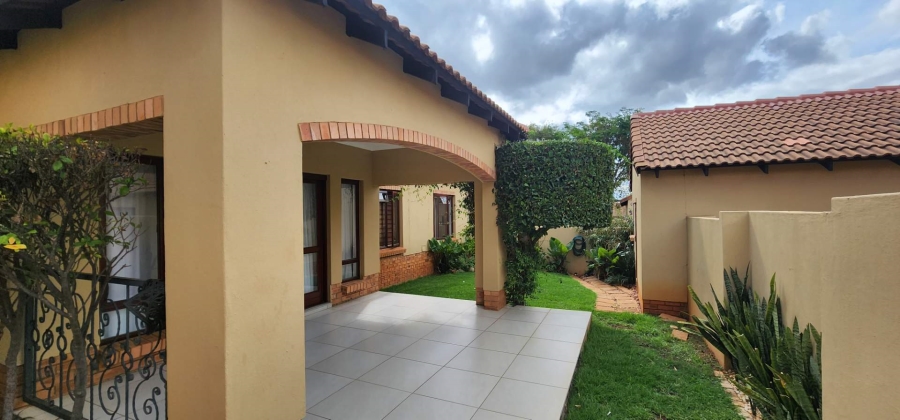 To Let 3 Bedroom Property for Rent in Boardwalk Gauteng