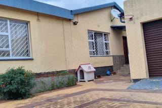 4 Bedroom Property for Sale in Ridgeway Gauteng