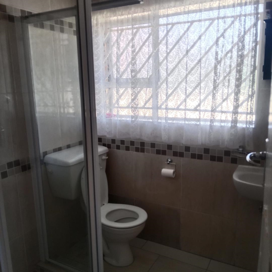 4 Bedroom Property for Sale in Ridgeway Gauteng