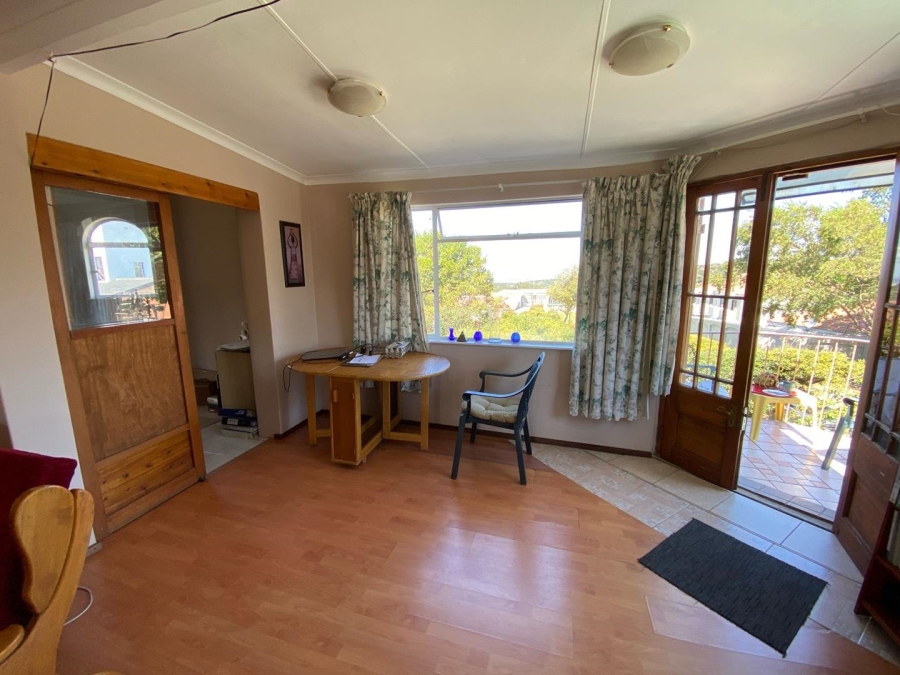 6 Bedroom Property for Sale in Suideroord Gauteng