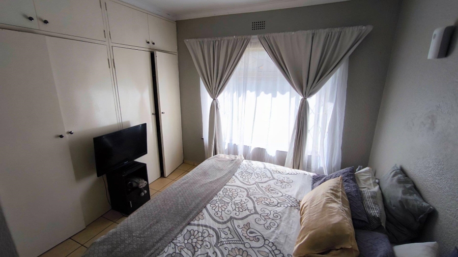 3 Bedroom Property for Sale in Brackenhurst Gauteng