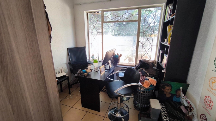 3 Bedroom Property for Sale in Brackenhurst Gauteng