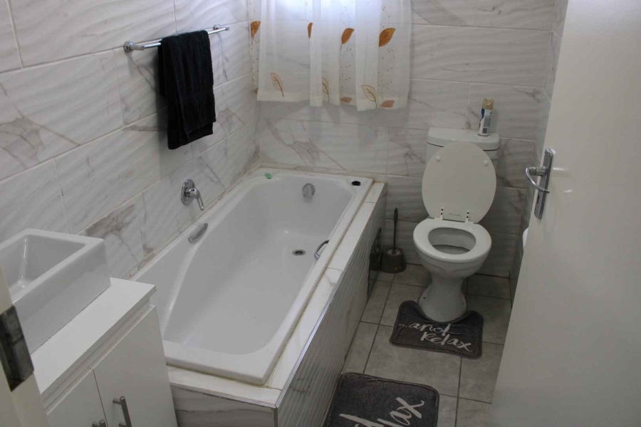3 Bedroom Property for Sale in Sky City Gauteng