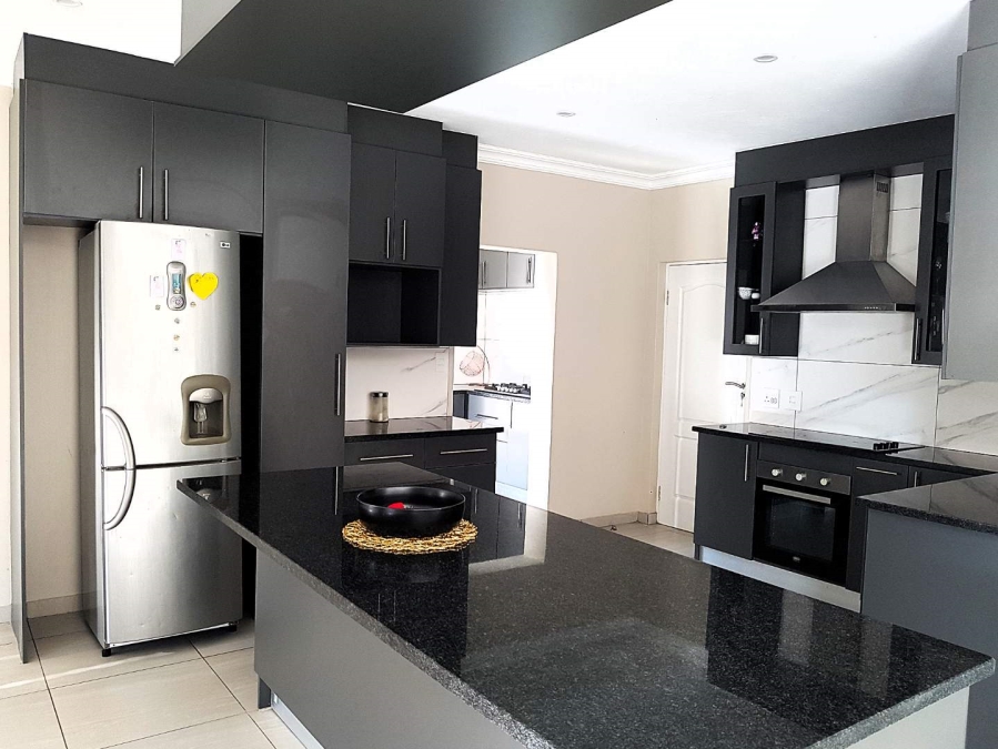 4 Bedroom Property for Sale in Roodeplaat Gauteng