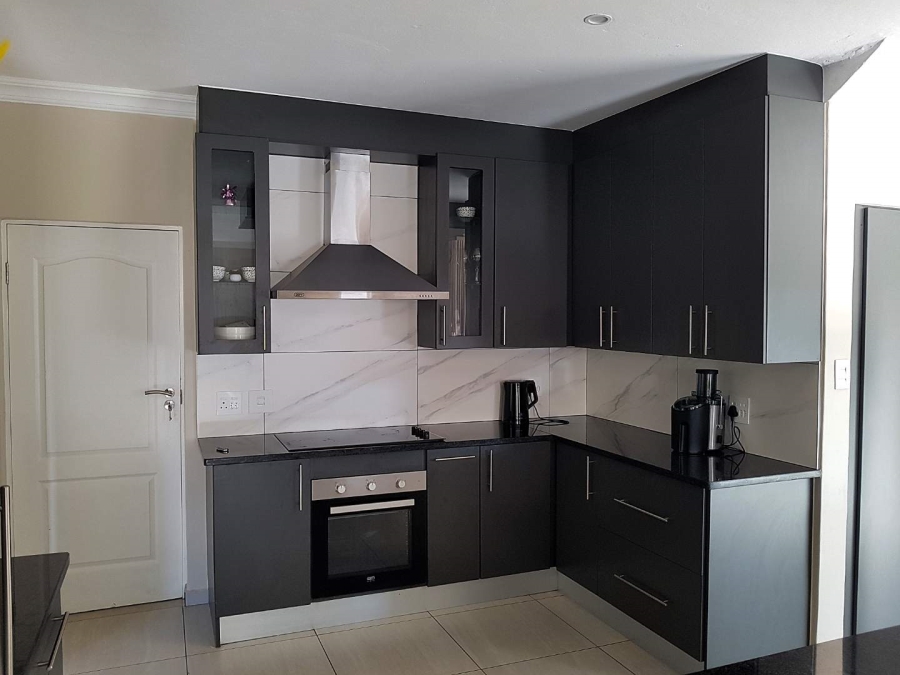 4 Bedroom Property for Sale in Roodeplaat Gauteng