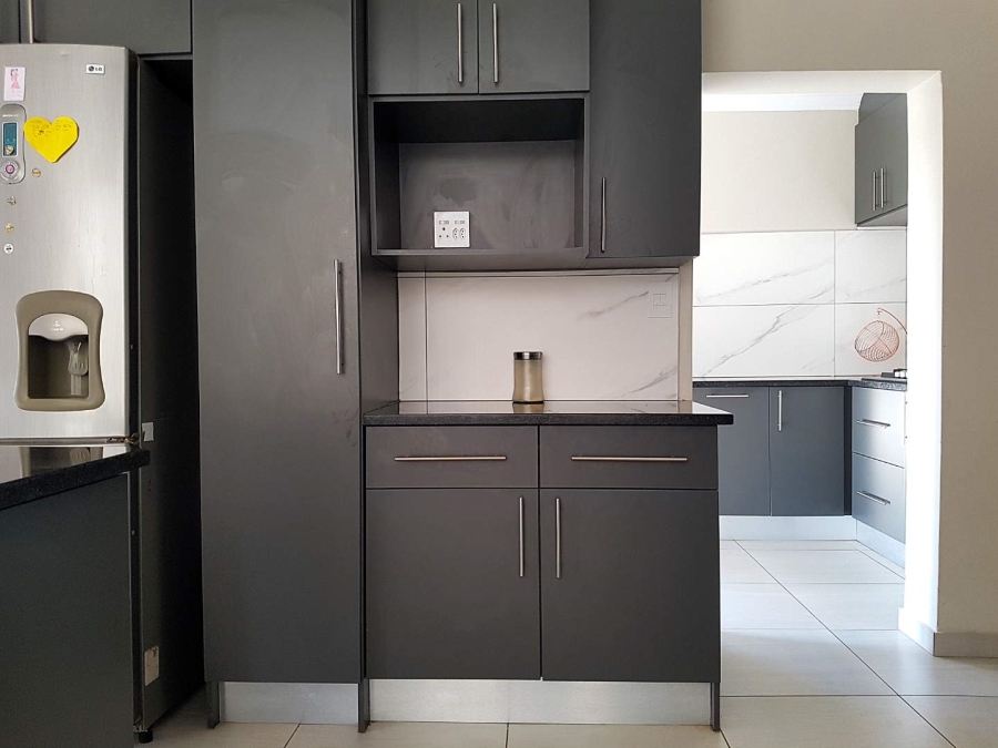4 Bedroom Property for Sale in Roodeplaat Gauteng
