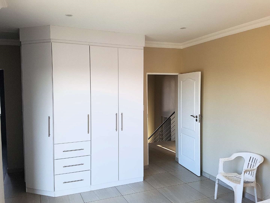 4 Bedroom Property for Sale in Roodeplaat Gauteng
