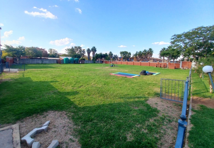 2 Bedroom Property for Sale in Andeon Gauteng