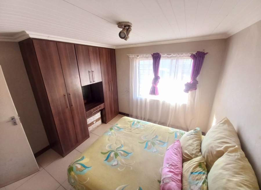 2 Bedroom Property for Sale in Andeon Gauteng