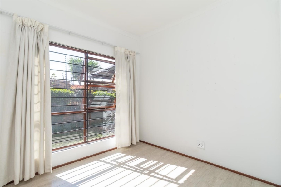 2 Bedroom Property for Sale in Noordhang Gauteng
