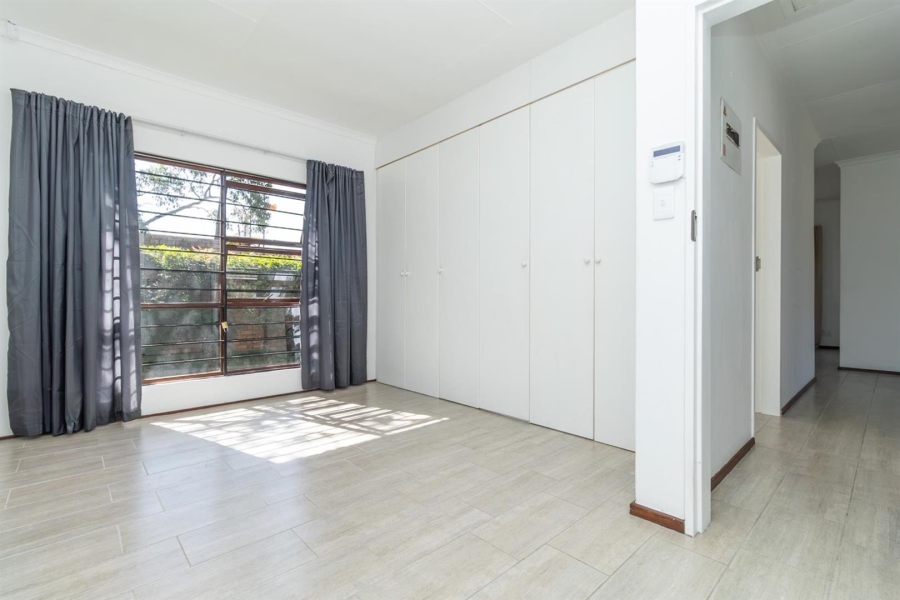 2 Bedroom Property for Sale in Noordhang Gauteng