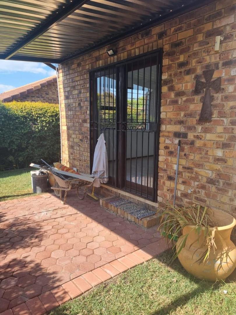 2 Bedroom Property for Sale in Noordhang Gauteng