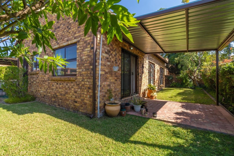 2 Bedroom Property for Sale in Noordhang Gauteng