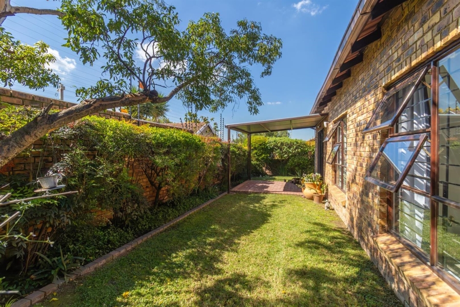 2 Bedroom Property for Sale in Noordhang Gauteng