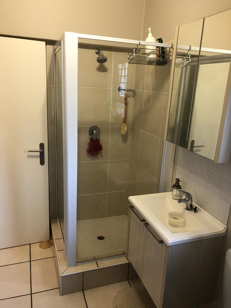 To Let 1 Bedroom Property for Rent in Douglasdale Gauteng