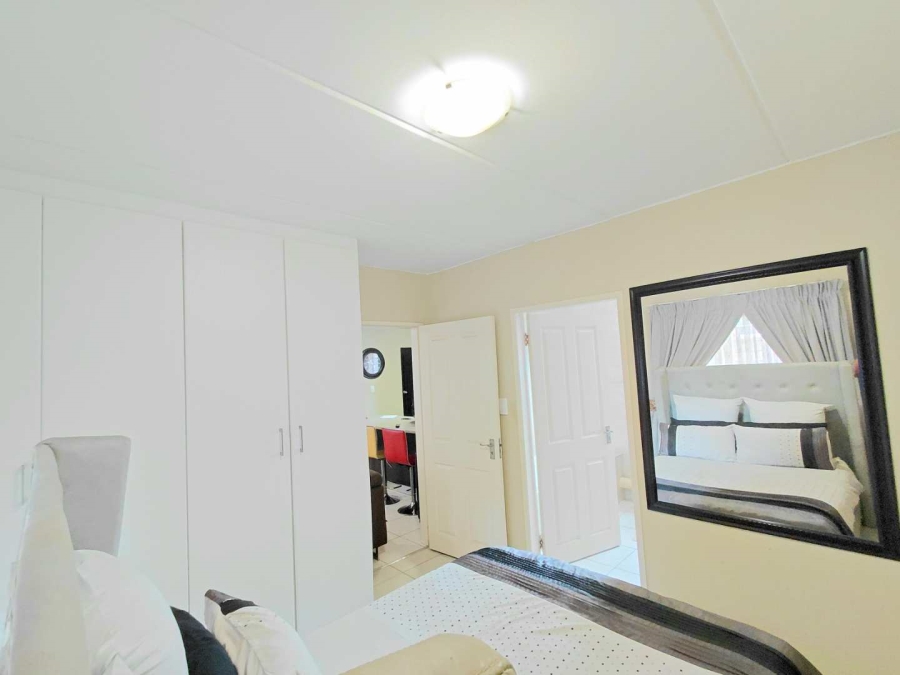 2 Bedroom Property for Sale in Honeydew Gauteng
