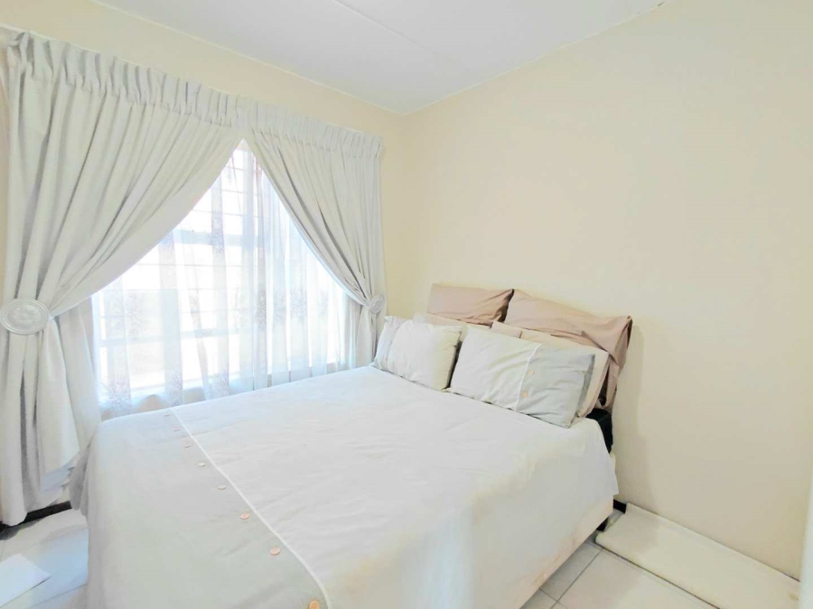 2 Bedroom Property for Sale in Honeydew Gauteng
