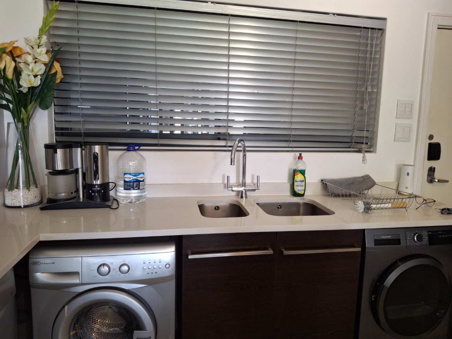 To Let 2 Bedroom Property for Rent in Morningside Gauteng