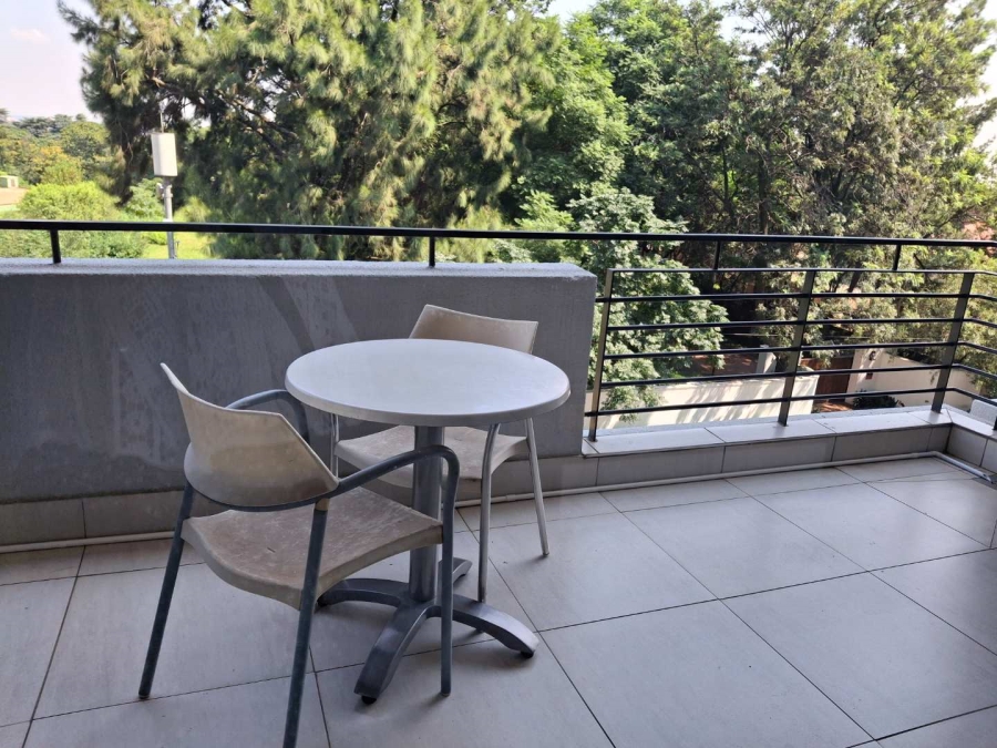 To Let 2 Bedroom Property for Rent in Morningside Gauteng