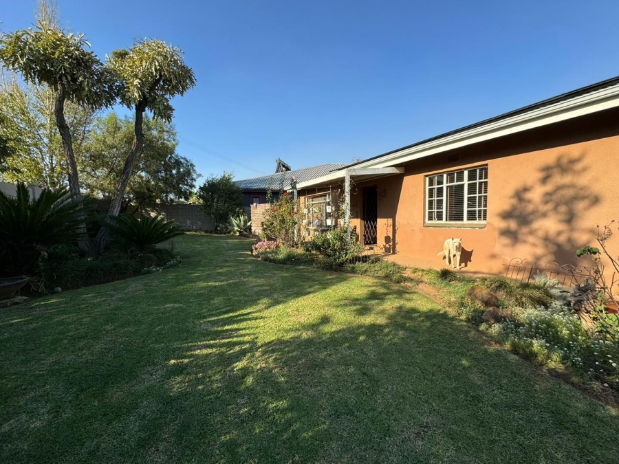 To Let 3 Bedroom Property for Rent in Rothdene Gauteng