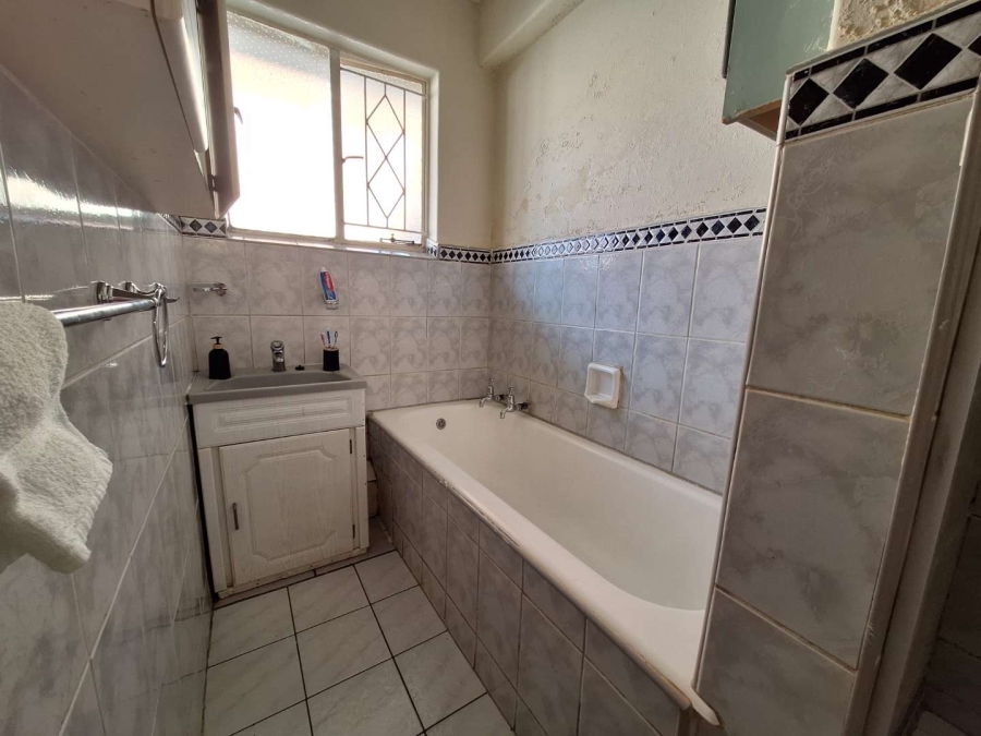 2 Bedroom Property for Sale in Benoni Central Gauteng