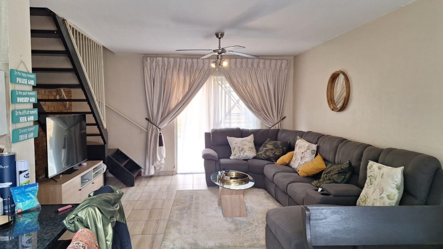 To Let 3 Bedroom Property for Rent in Boskruin Gauteng