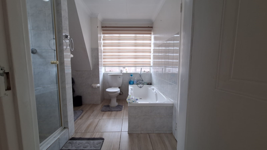 To Let 3 Bedroom Property for Rent in Boskruin Gauteng