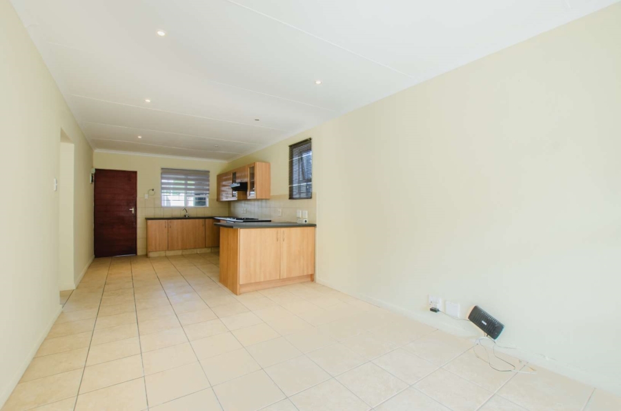 To Let 2 Bedroom Property for Rent in Ferndale Gauteng
