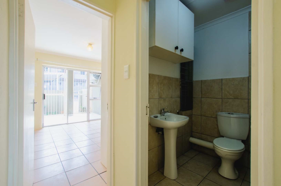 To Let 2 Bedroom Property for Rent in Ferndale Gauteng