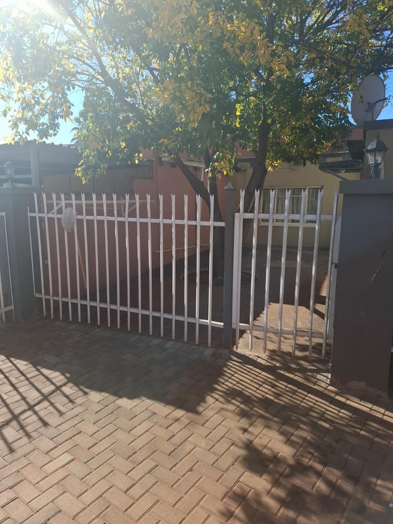 1 Bedroom Property for Sale in Clarina Ext 2 Gauteng