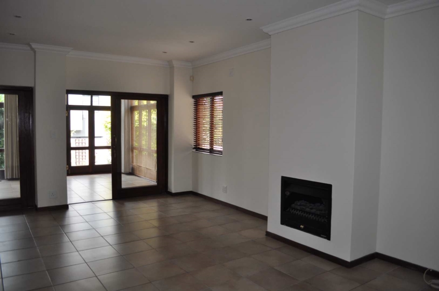 To Let 3 Bedroom Property for Rent in Bronberg Gauteng