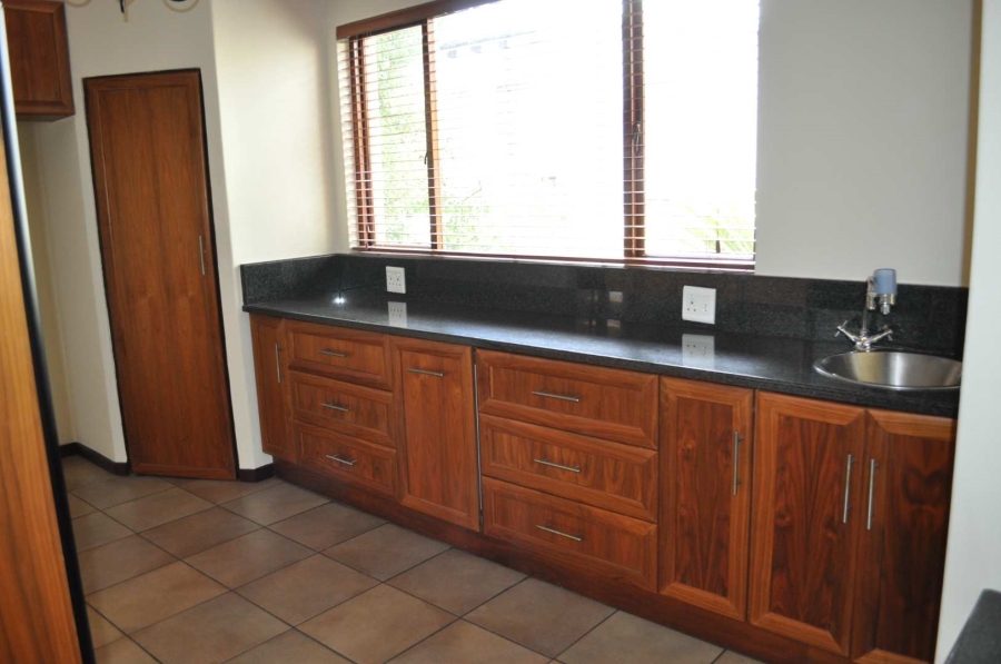 To Let 3 Bedroom Property for Rent in Bronberg Gauteng